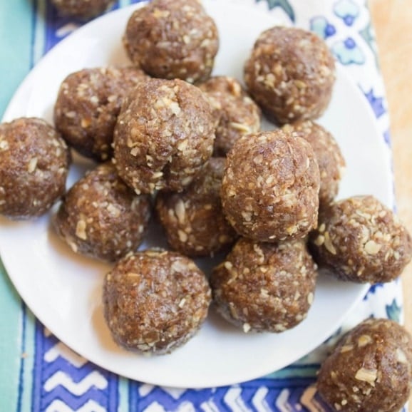 oatmeal raisin energy bites - what to eat before and after a long run